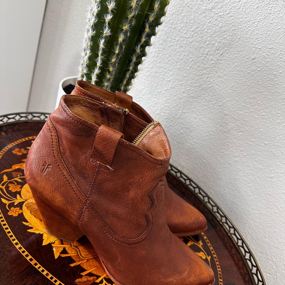 Frye Women's Brown Ankle Boots